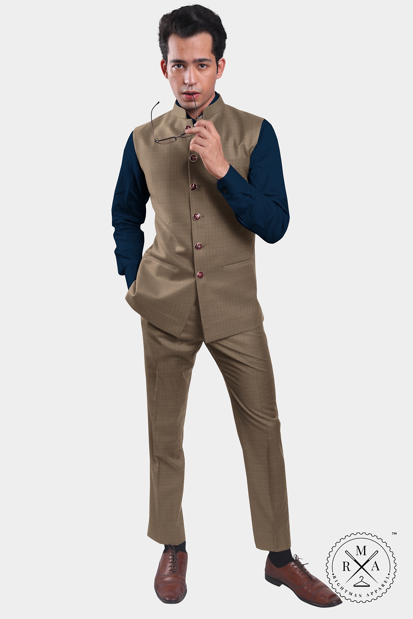 Buy Men Olive Solid Stand Collar Sleeveless Jacket Online in India - Monte  Carlo